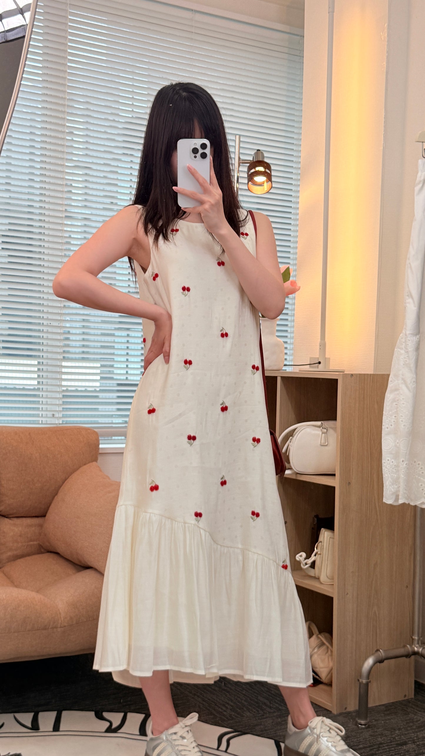🍒さくらんぼ刺繍×ドット柄 ノースリーブギャザーワンピース